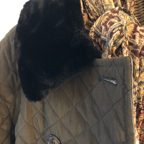 Vintage Lisa Fashion  Doable breasted quilted Coat made in Canada Toronto 🇨🇦 - Picture 6 of 15